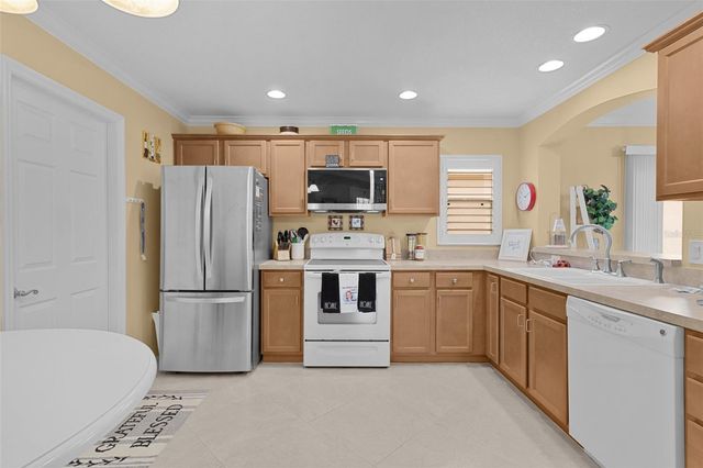 2019 ALTAMONTE WAY, The Villages, FL 32162