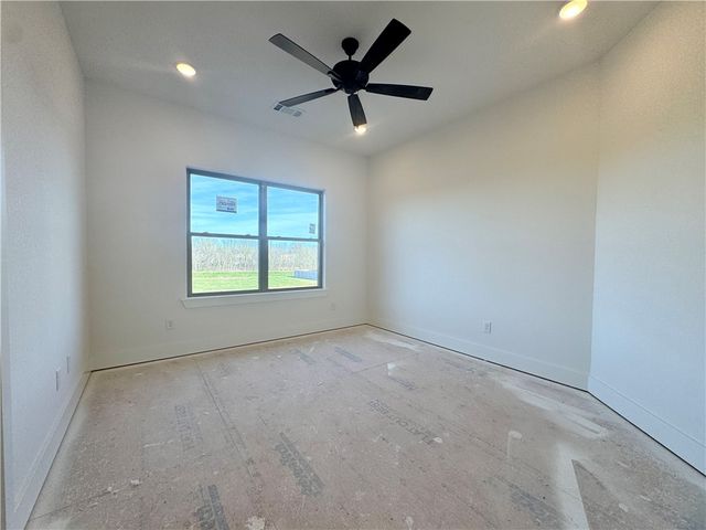 4800 SW Scarlet Oak Street, Bentonville, AR 72713