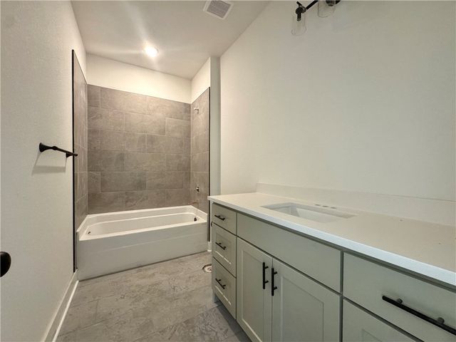 4800 SW Scarlet Oak Street, Bentonville, AR 72713