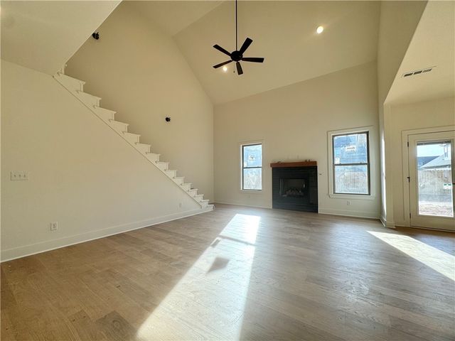 4800 SW Scarlet Oak Street, Bentonville, AR 72713