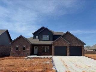 4800 SW Scarlet Oak Street, Bentonville, AR 72713