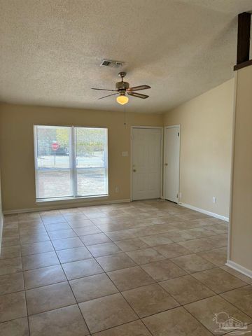 1361 Stanford Rd, Gulf Breeze, FL 32563