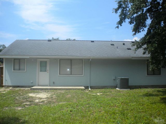 1361 Stanford Rd, Gulf Breeze, FL 32563