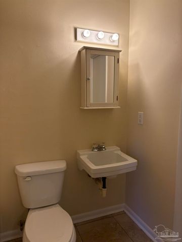 1361 Stanford Rd, Gulf Breeze, FL 32563