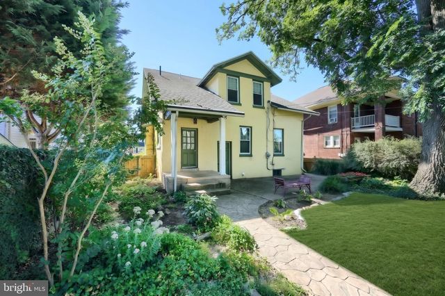 1409 1ST AVE, York, PA 17403