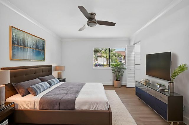 211 Pine Hov Circle D-1, Greenacres, FL 33463