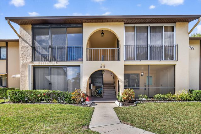 211 Pine Hov Circle D-1, Greenacres, FL 33463