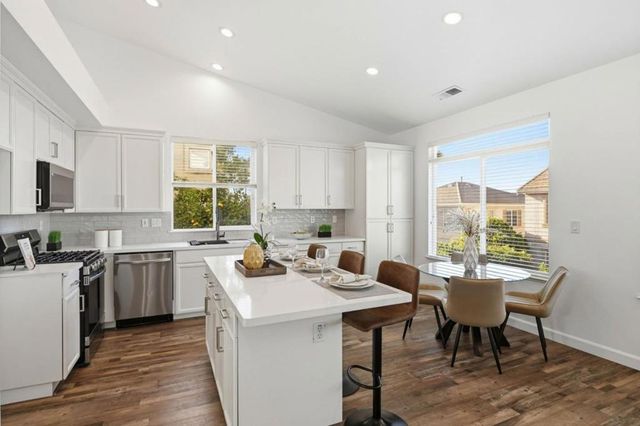 2177 Ceynowa Lane, San Jose, CA 95121