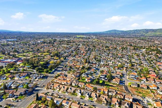 2177 Ceynowa Lane, San Jose, CA 95121