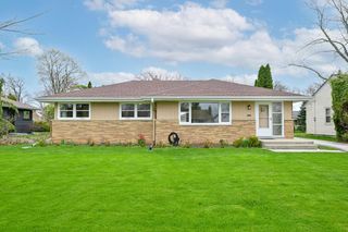7654 Seneca ROAD, Fox Point, WI 53217