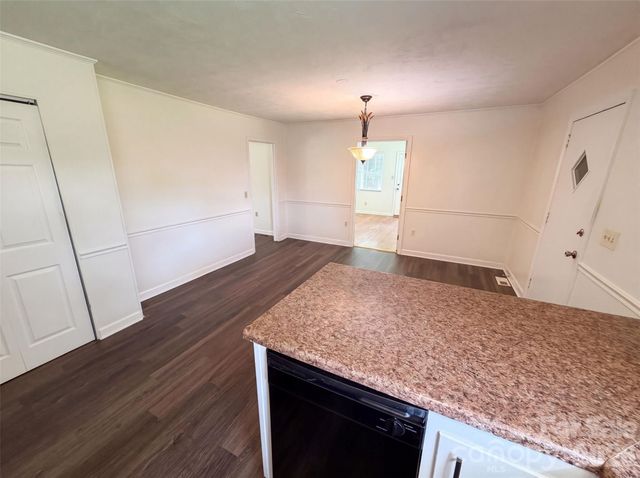 5100 Robinwood Drive, Charlotte, NC 28215