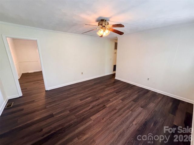 5100 Robinwood Drive, Charlotte, NC 28215