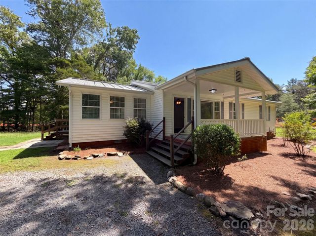 5100 Robinwood Drive, Charlotte, NC 28215