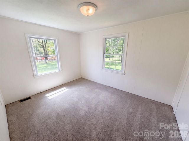 5100 Robinwood Drive, Charlotte, NC 28215