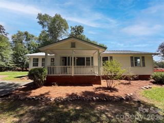 5100 Robinwood Drive, Charlotte, NC 28215