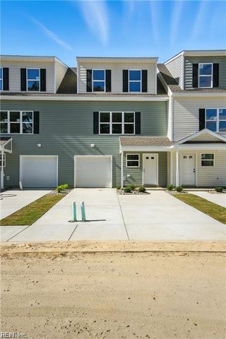 5004 Lacy CT, Suffolk, VA 23434