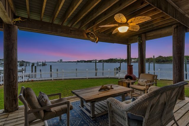 334 Bluefish Drive UNIT 1-6, Fort Walton Beach, FL 32548