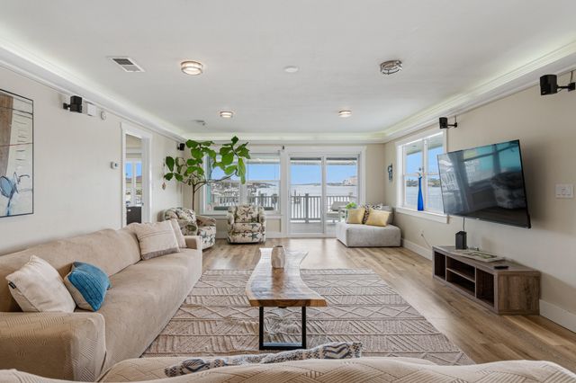 334 Bluefish Drive UNIT 1-6, Fort Walton Beach, FL 32548