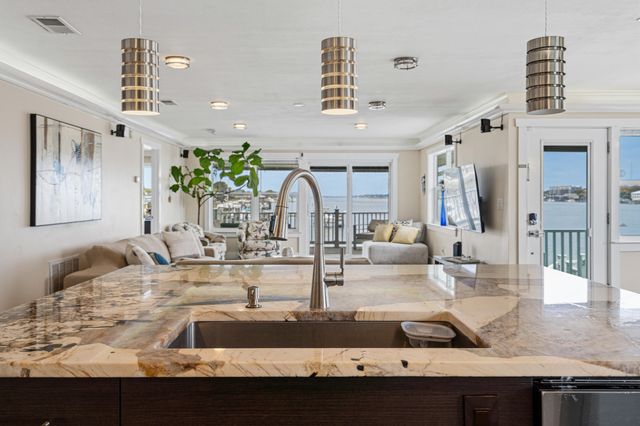 334 Bluefish Drive UNIT 1-6, Fort Walton Beach, FL 32548