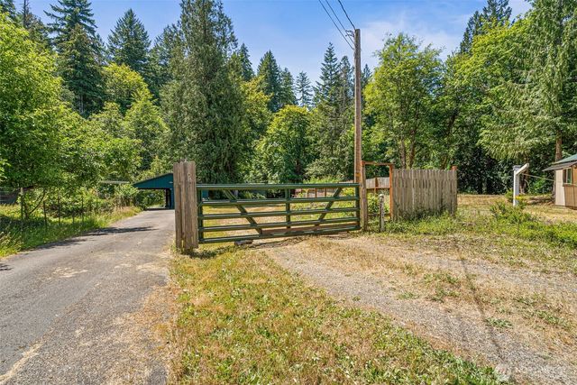 424 E Olde Lyme Road, Shelton, WA 98584