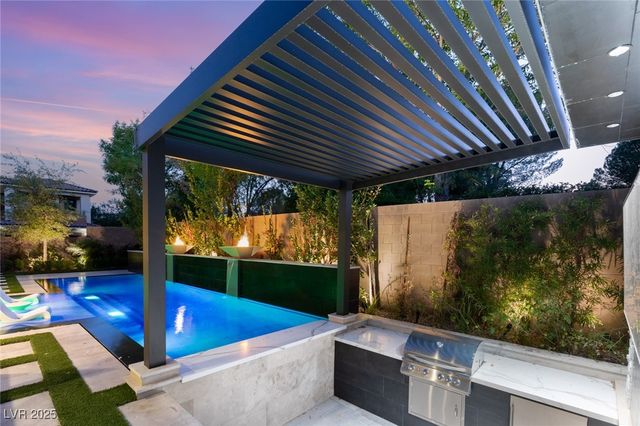 43 Garibaldi Way, Henderson, NV 89011