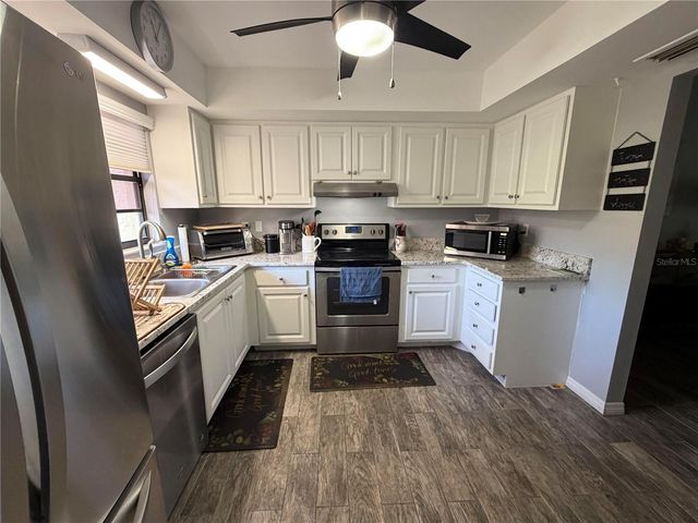 1409 56TH STREET W, Bradenton, FL 34209