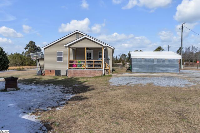 48 Fort Lindley Road, Laurens, SC 29360