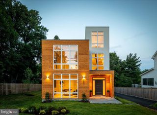 2841 EDGELEA RD, Vienna, VA 22181