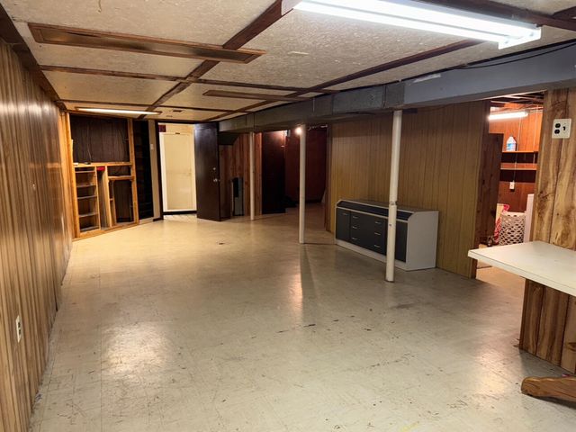 13467 Charlotte Avenue, Warren, MI 48089