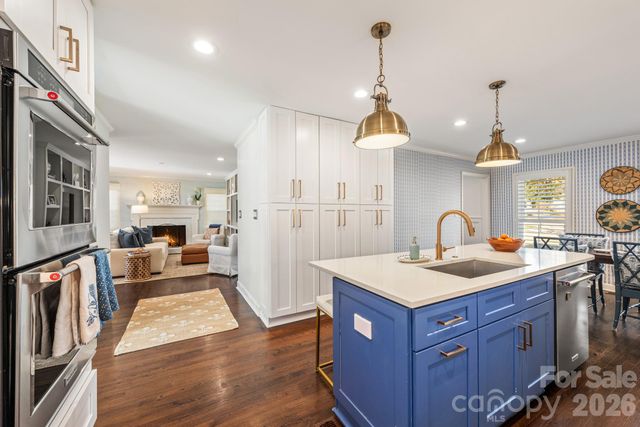 1108 Beauwyck Court, Charlotte, NC 28211