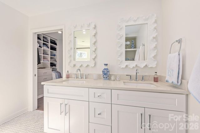 1108 Beauwyck Court, Charlotte, NC 28211