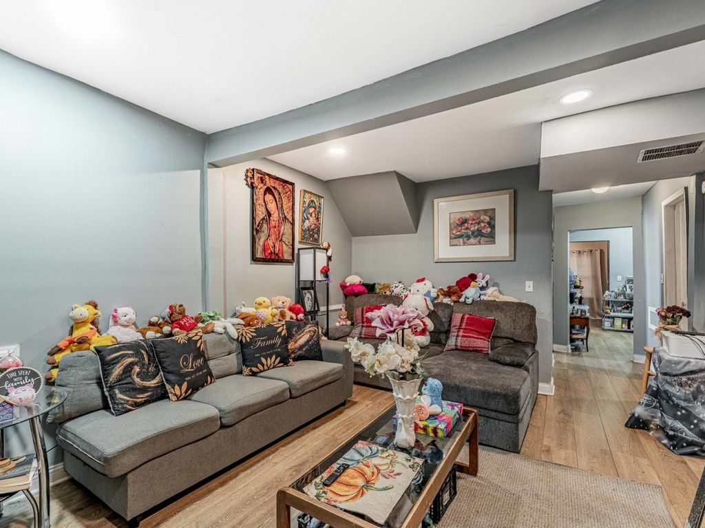 5727 S Hermitage Avenue, Chicago, IL 60636 — photo 4