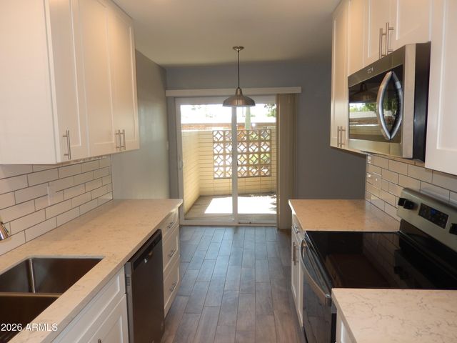 3618 E MONTECITO Avenue, Phoenix, AZ 85018