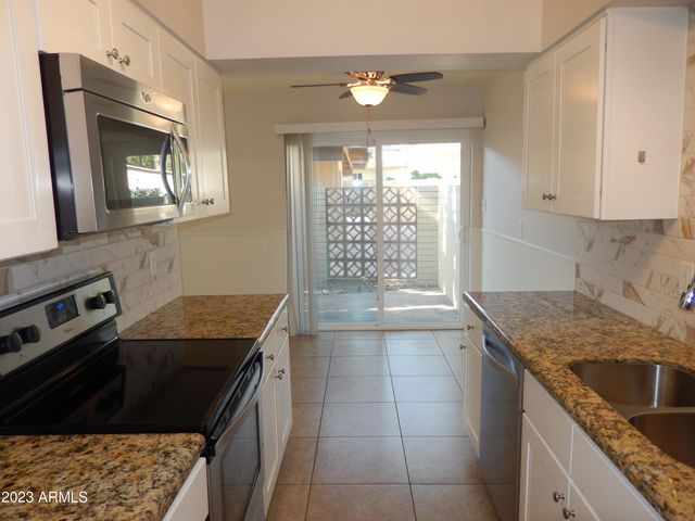 3618 E MONTECITO Avenue, Phoenix, AZ 85018