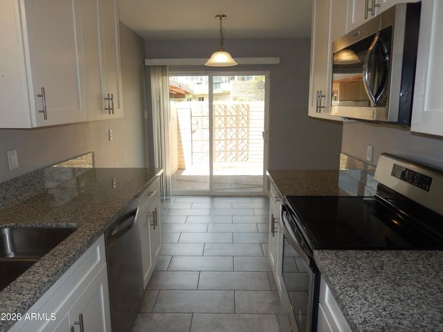 3618 E MONTECITO Avenue, Phoenix, AZ 85018