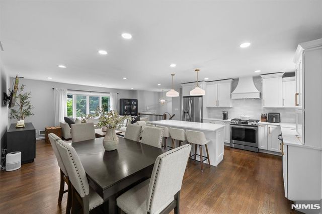 34 N Middletown Road, Montvale, NJ 07645