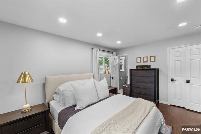 34 N Middletown Road, Montvale, NJ 07645