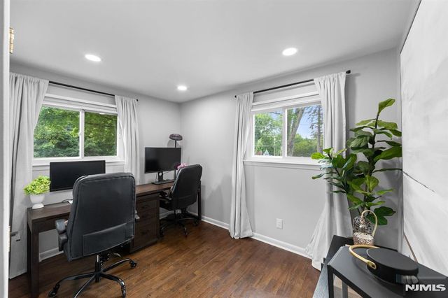 34 N Middletown Road, Montvale, NJ 07645