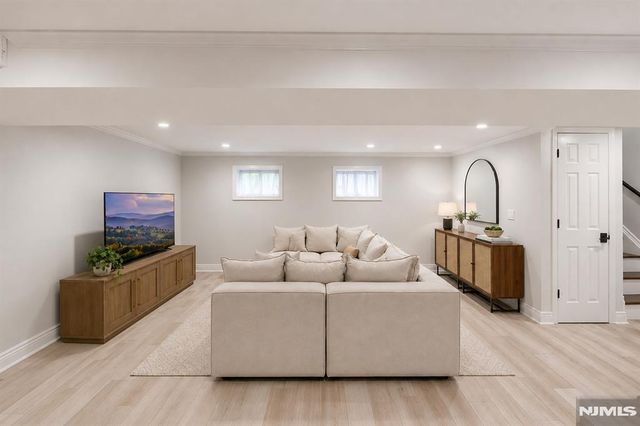 34 N Middletown Road, Montvale, NJ 07645
