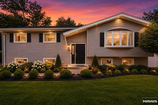 34 N Middletown Road, Montvale, NJ 07645