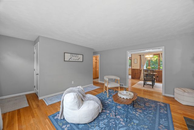 7 Edith Rd, Hudson, MA 01749