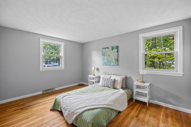 7 Edith Rd, Hudson, MA 01749
