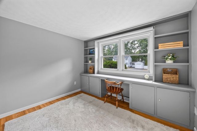 7 Edith Rd, Hudson, MA 01749