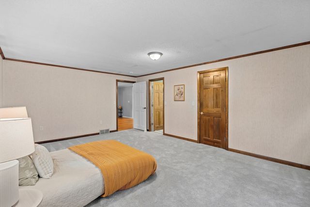 7 Edith Rd, Hudson, MA 01749