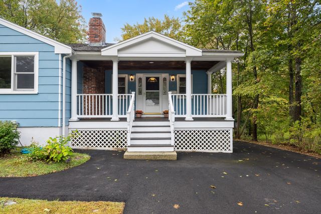 7 Edith Rd, Hudson, MA 01749
