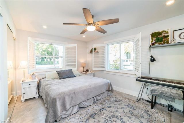 980 7th AVE S 101, Naples, FL 34102