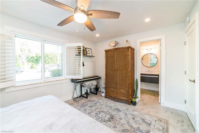 980 7th AVE S 101, Naples, FL 34102