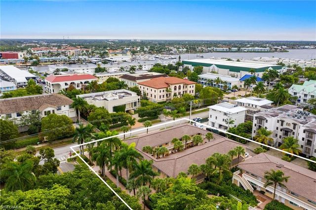 980 7th AVE S 101, Naples, FL 34102