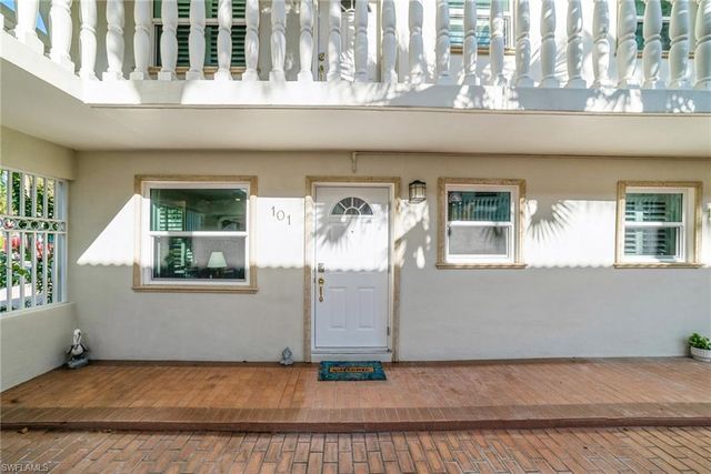 980 7th AVE S 101, Naples, FL 34102