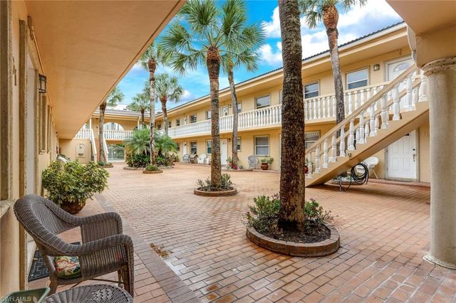 980 7th AVE S 101, Naples, FL 34102